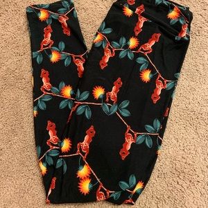 LuLaRoe Monkey Leggings OS - EUC